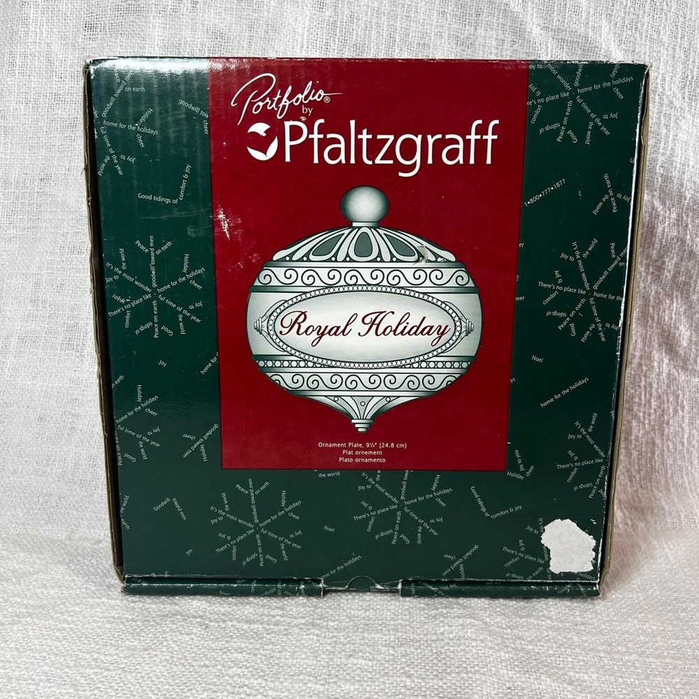 New In Box Vtg Pfaltzgraff Royal Holiday Plate Ornament Pattern Collectible 9.5"